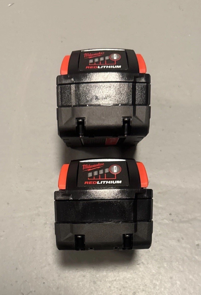 Milwaukee 48-11-1850 M18 XC 5.0 AH 18 Volt Capacity Battery 2 PACK 48-11-1852
