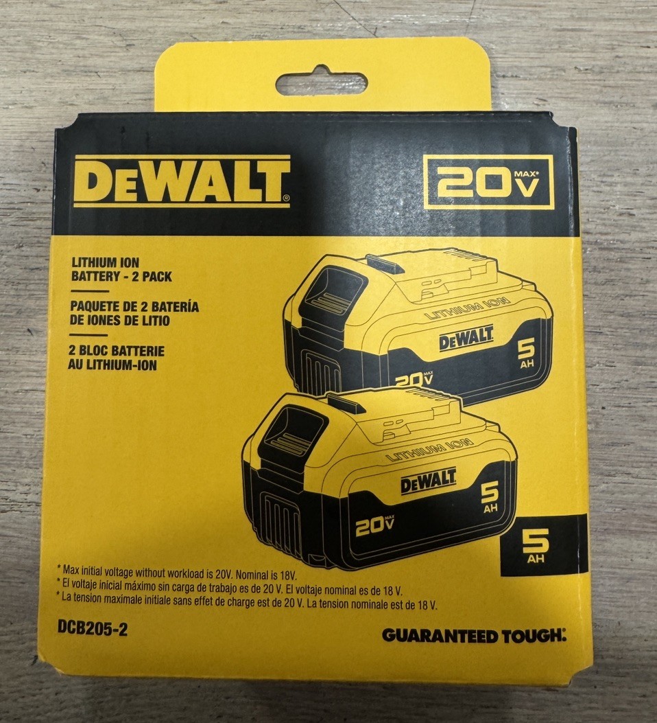 NEW (DCB205-2) DeWalt 20V MAX 5.0Ah Lithium-Ion Battery 2-Pack of DCB205