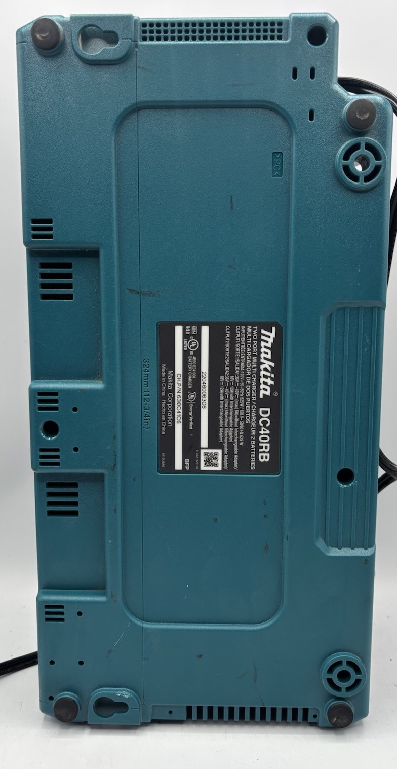 Makita DC40RB 40V max XGT Dual Port Rapid Optimum Charger