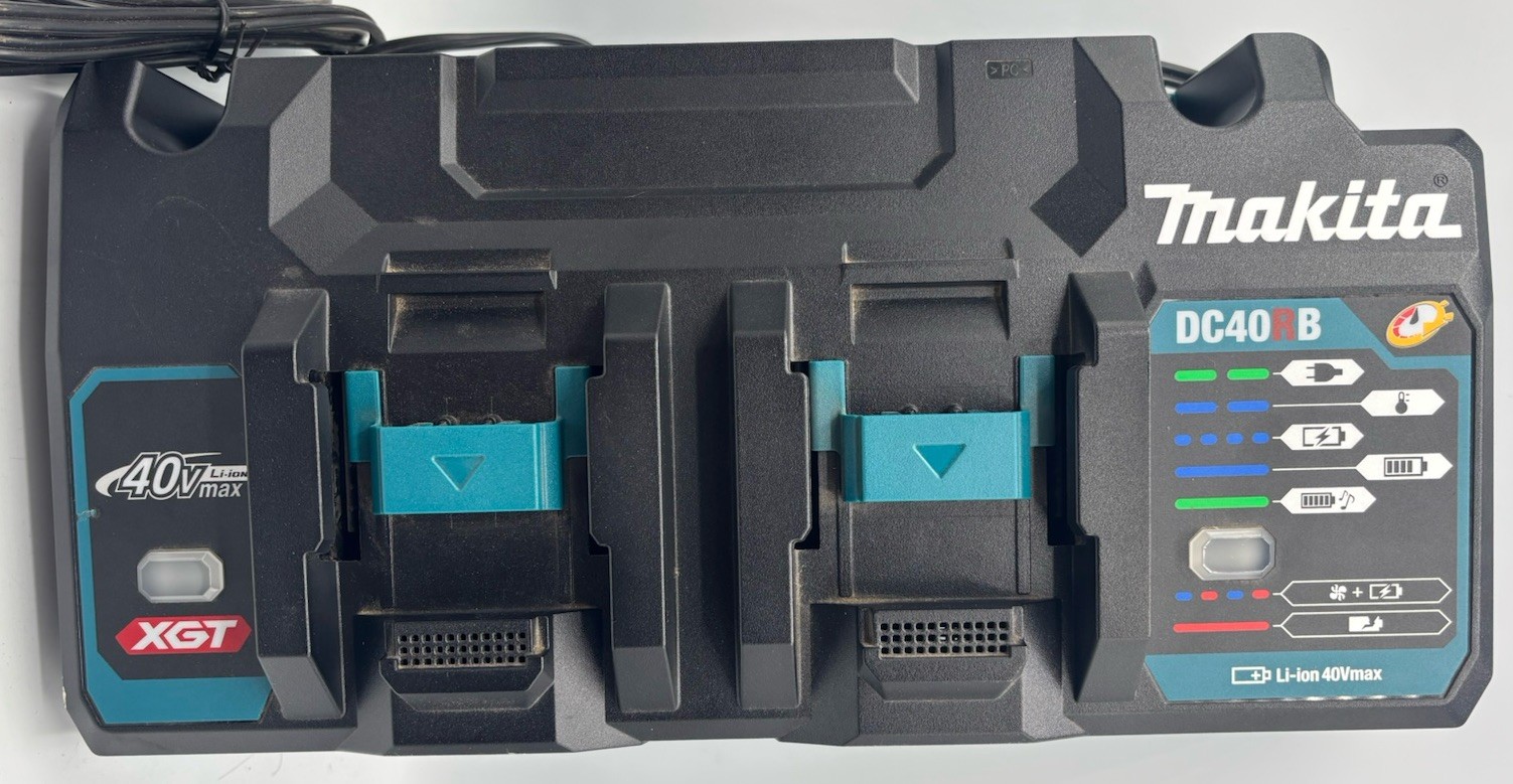 Makita DC40RB 40V max XGT Dual Port Rapid Optimum Charger