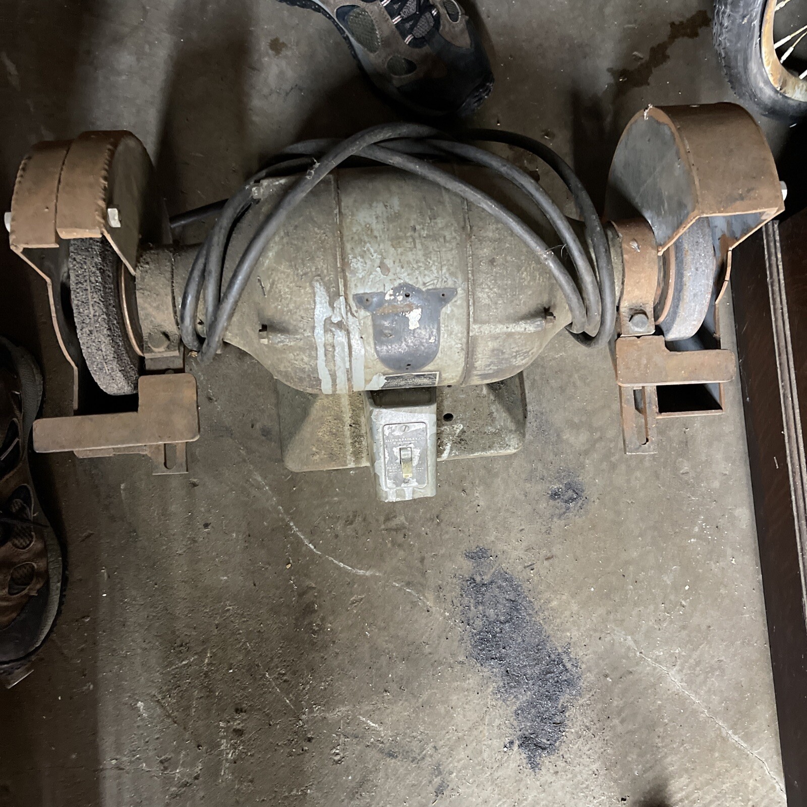 VINTAGE 40s 8″THE UNITED STATES ELECTRICAL TOOL COMPANY 220 RARE. Not Tested.