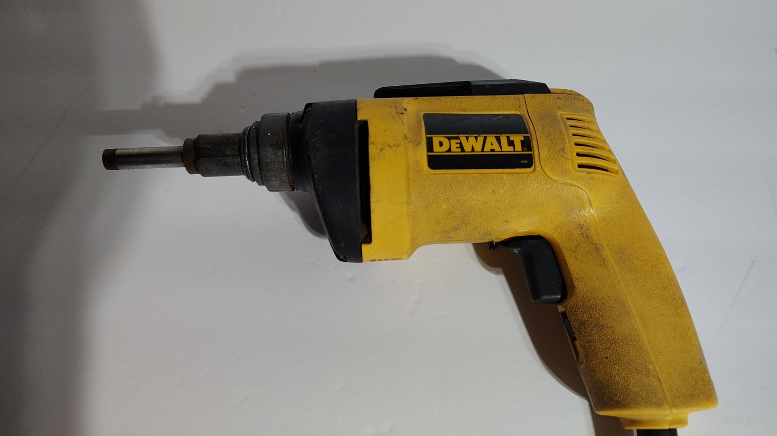 DeWalt DW250 Corded VSR Drywall Screwdriver 4.5 Amp Type 1 w/metal case (Tested)