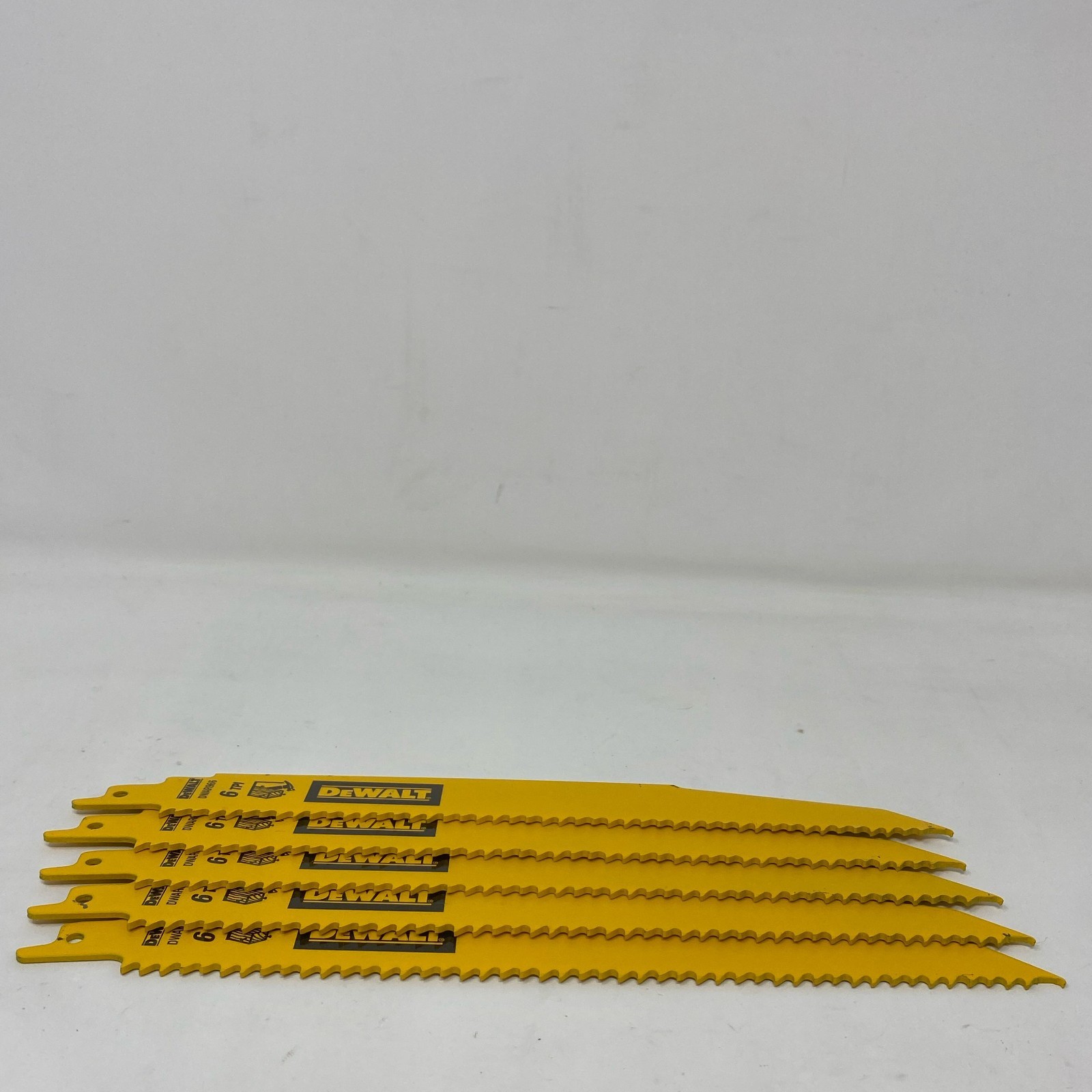 DEWALT 9-in 6 TPI Demo Reciprocating Saw Blades Yellow 5-Pack