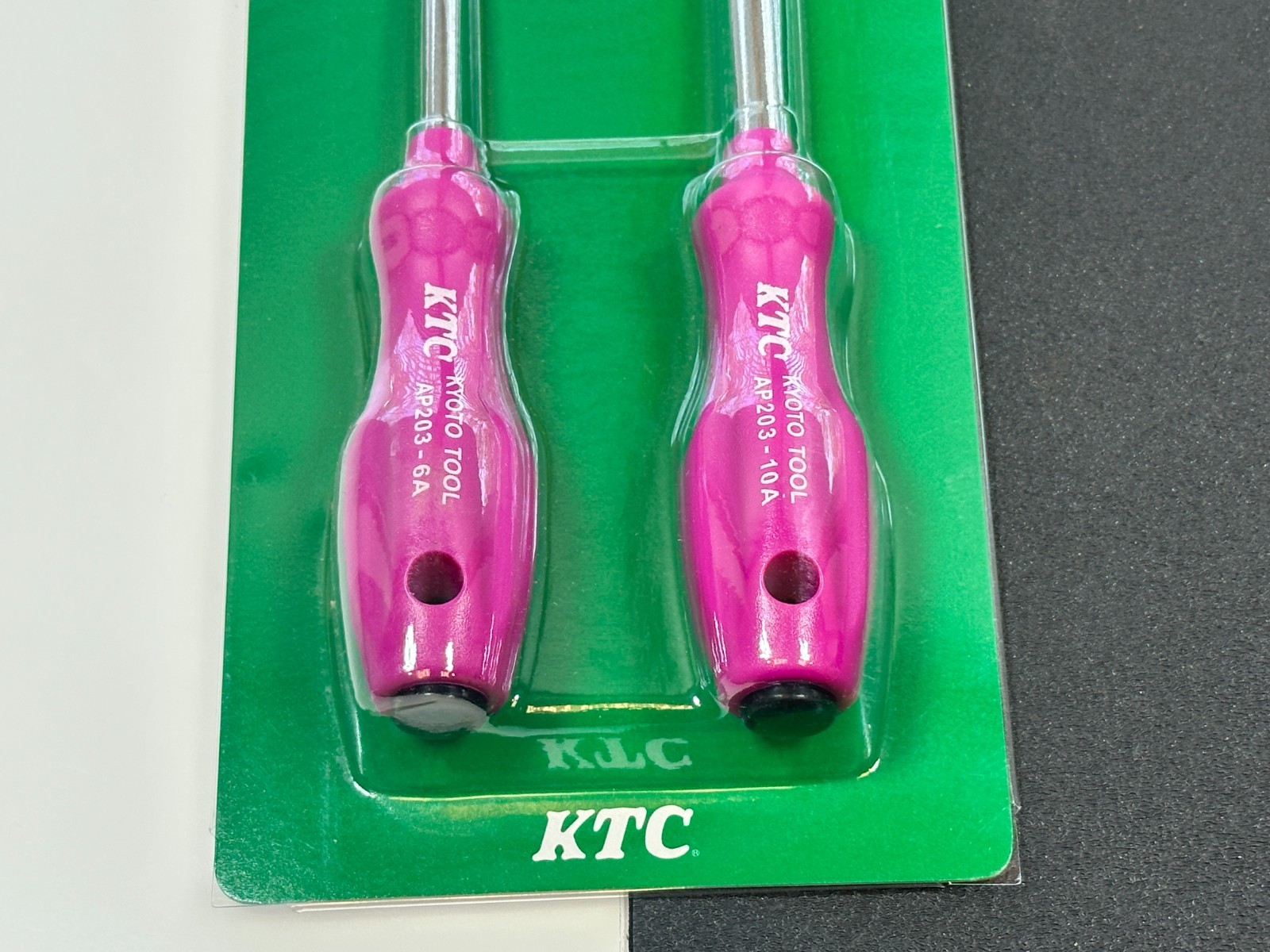 NEW KTC Tools 2pc PINK Body Clip Clamp Pry Trim Tool Set, ATP2032A, USA Seller