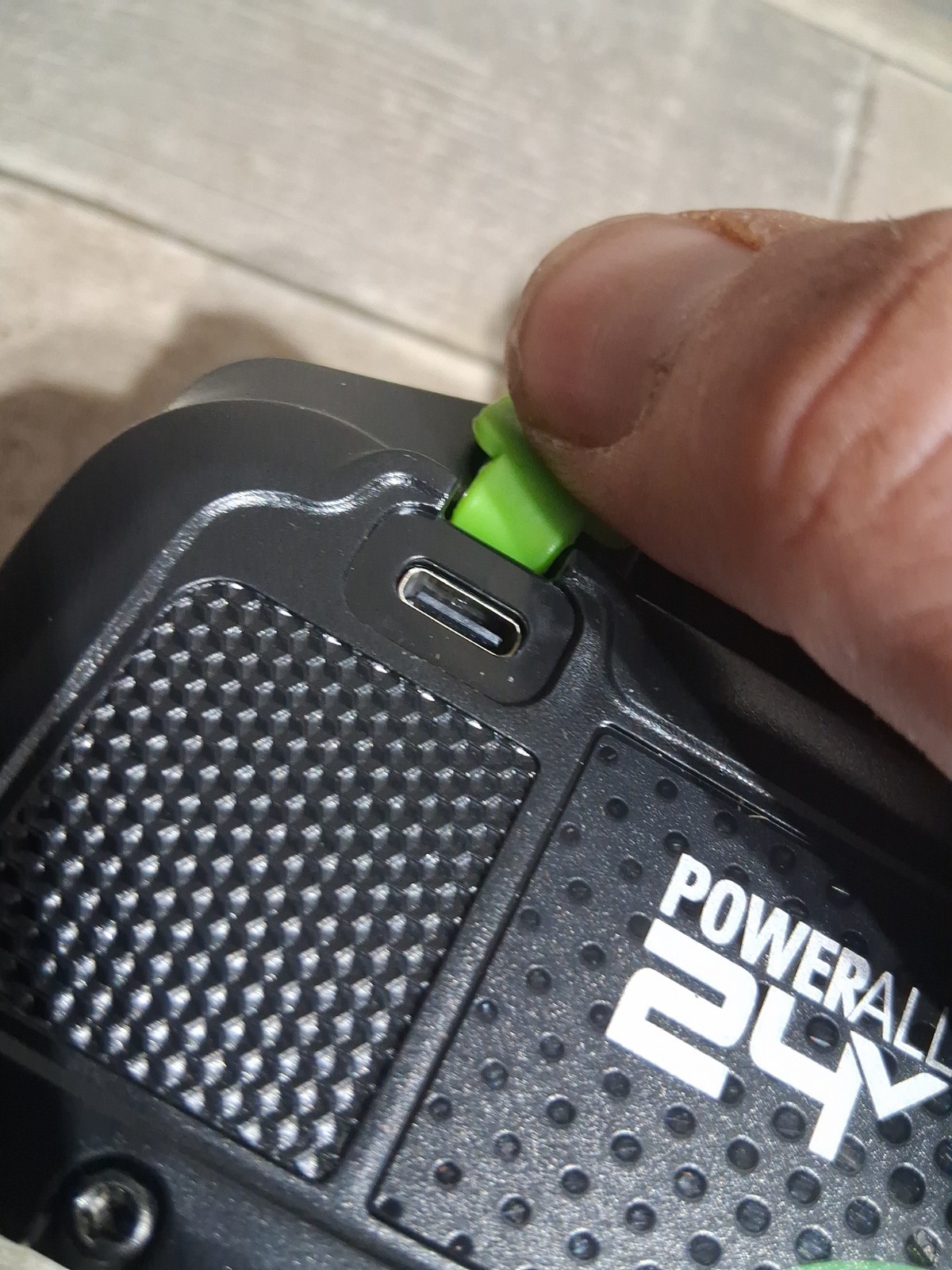 New Open Box Greenworks 24V POWERALL 4.0Ah Lithium-Ion USB C Power Tool Battery