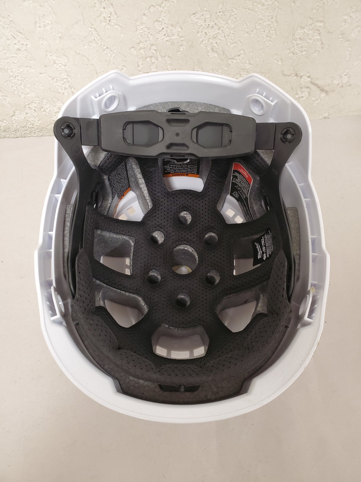 *READ DESCRIPTION* Milwaukee BOLT White Type 2 Class C Vented Safety Helmet