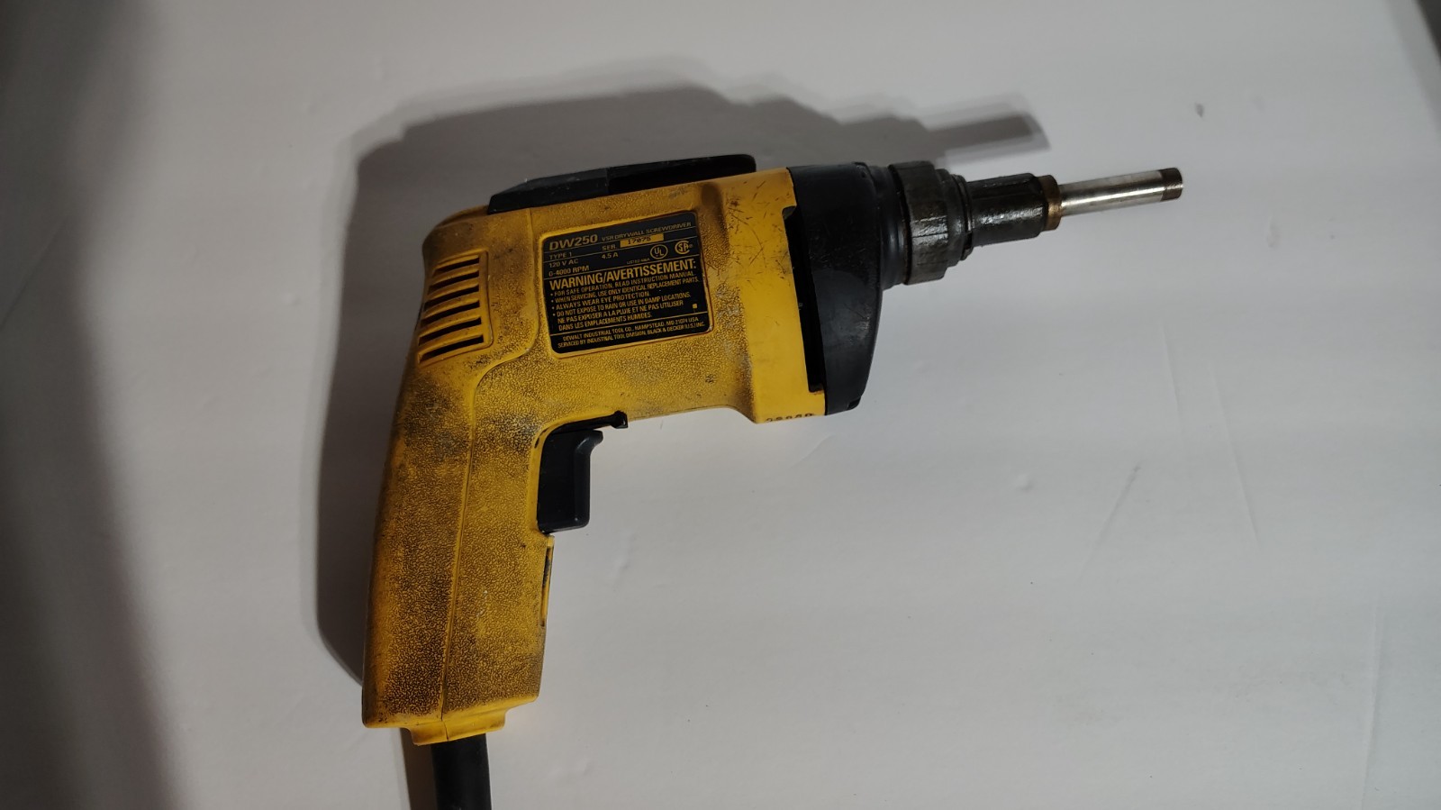 DeWalt DW250 Corded VSR Drywall Screwdriver 4.5 Amp Type 1 w/metal case (Tested)