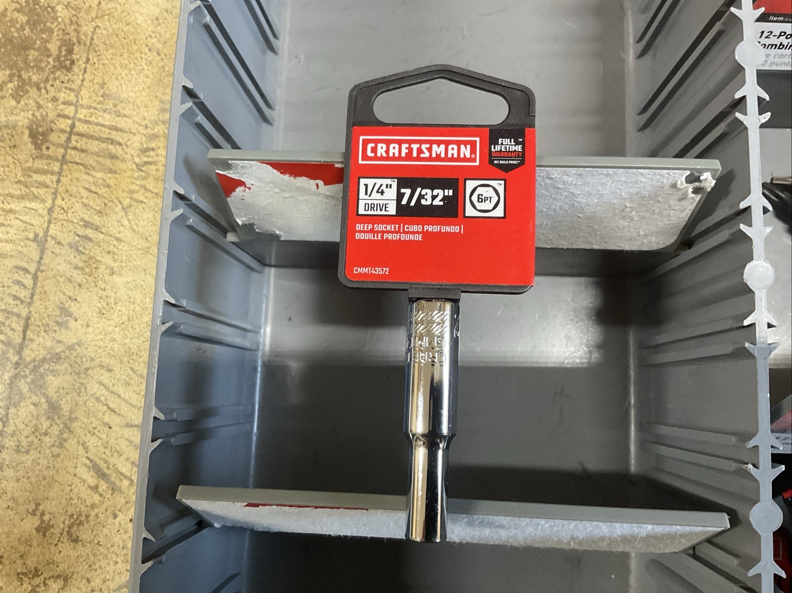 Craftsman CMMT43572, 7/32in. 1/4 Drive 6pt Deep SAE Socket, Taiwan/China