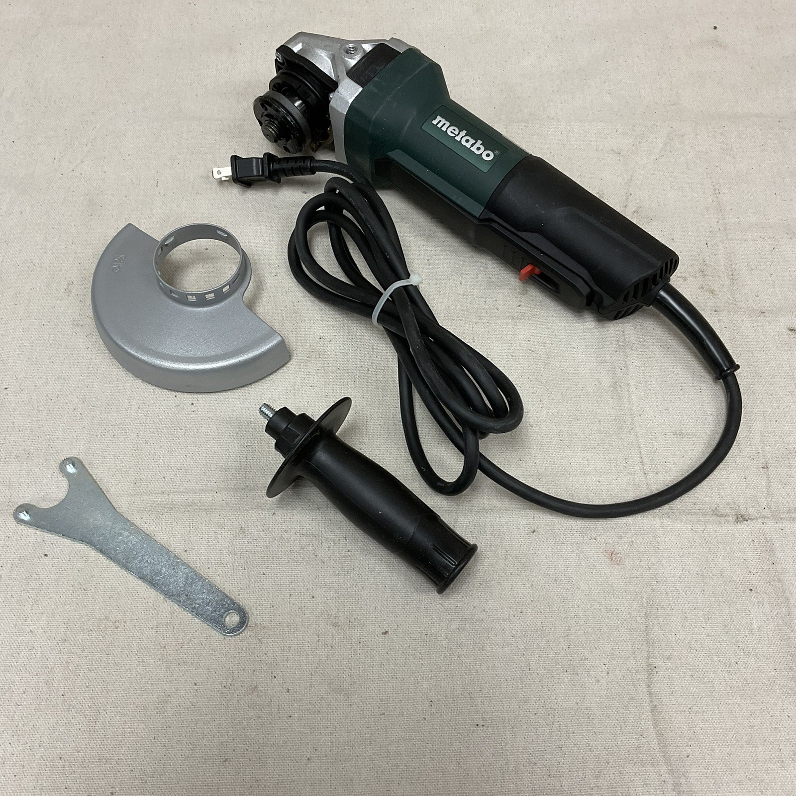 METABO WP 1100-125 Angle Grinder 11A 12000rpm 5″-4 1/2″ Wheel Dia