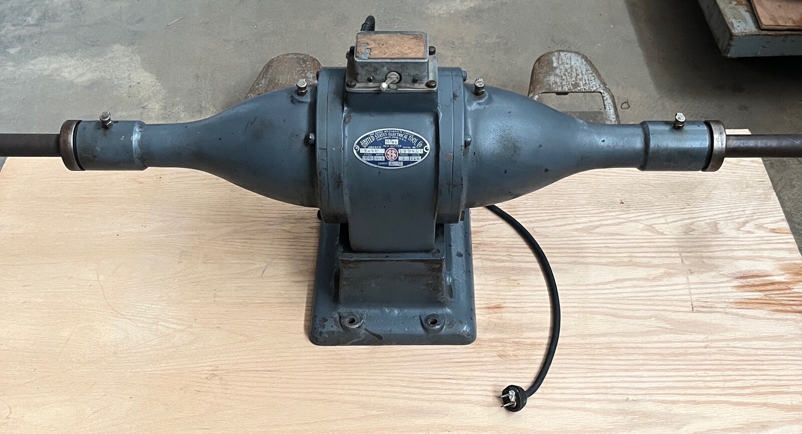 United States Electrical Tool Co. No. 83 6″ Buffer 199406 3450RPM (6099)