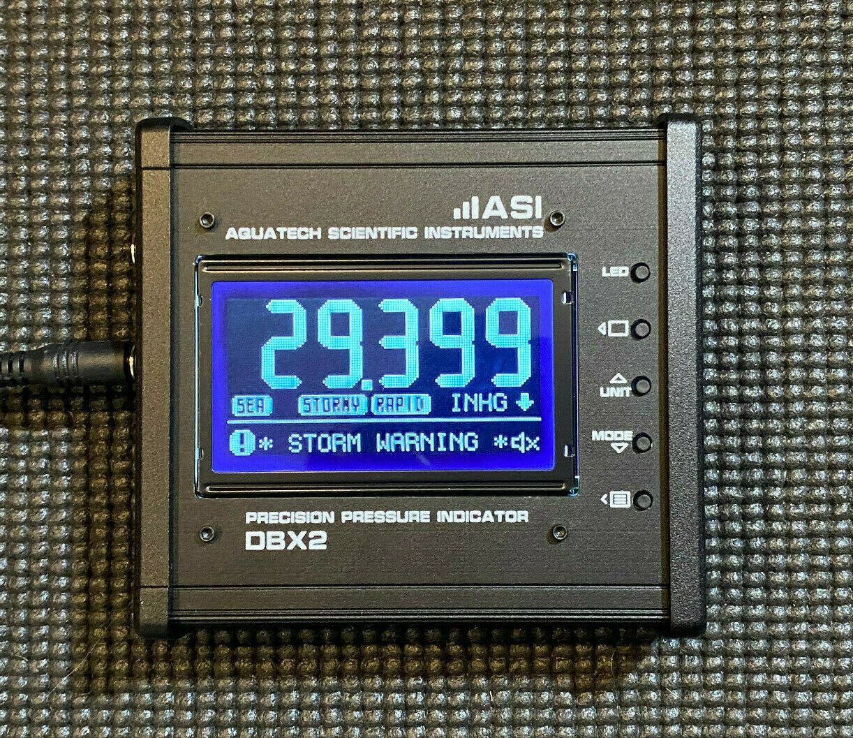 DBX2 DESKTOP PRECISION DIGITAL BAROGRAPH BAROMETER BLACK – STANDARD CALIBRATION