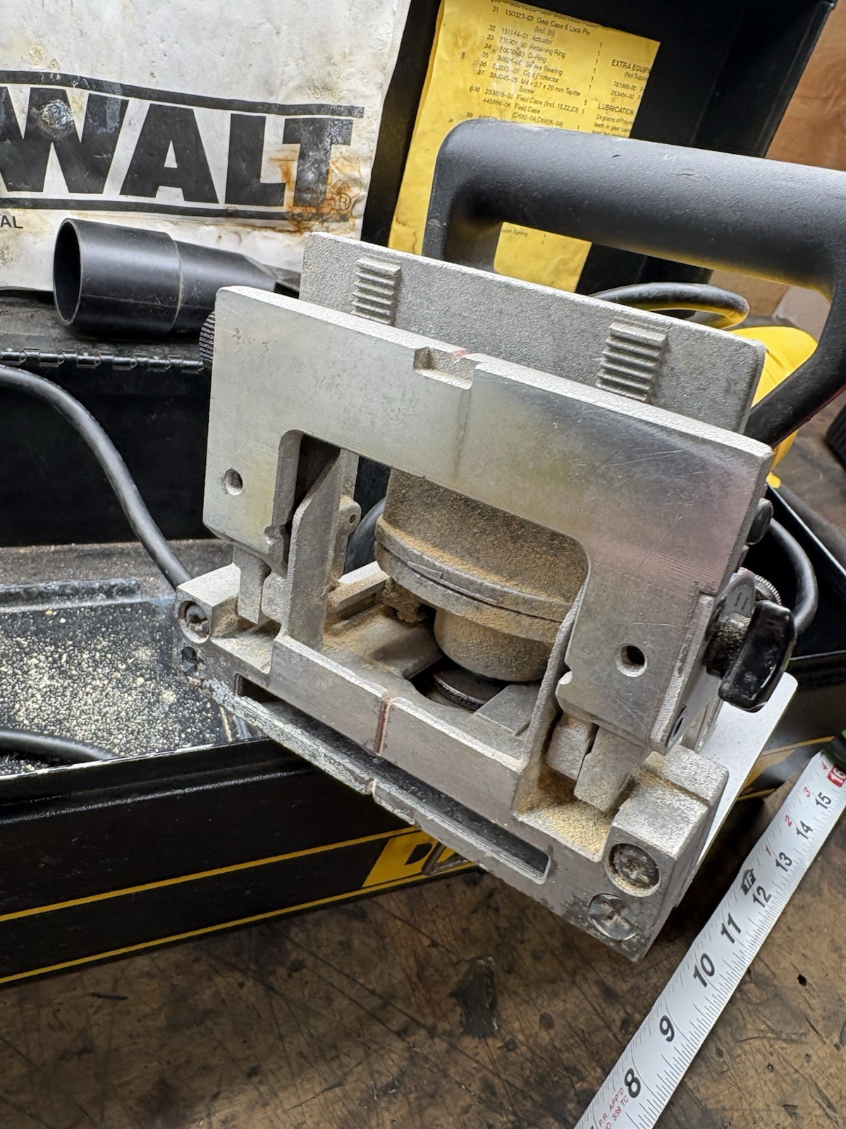 Dewalt DW682 Type 1 Corded Biscuit Plate Joiner 6.5 amp 10,000 RPM w/Case & Bag