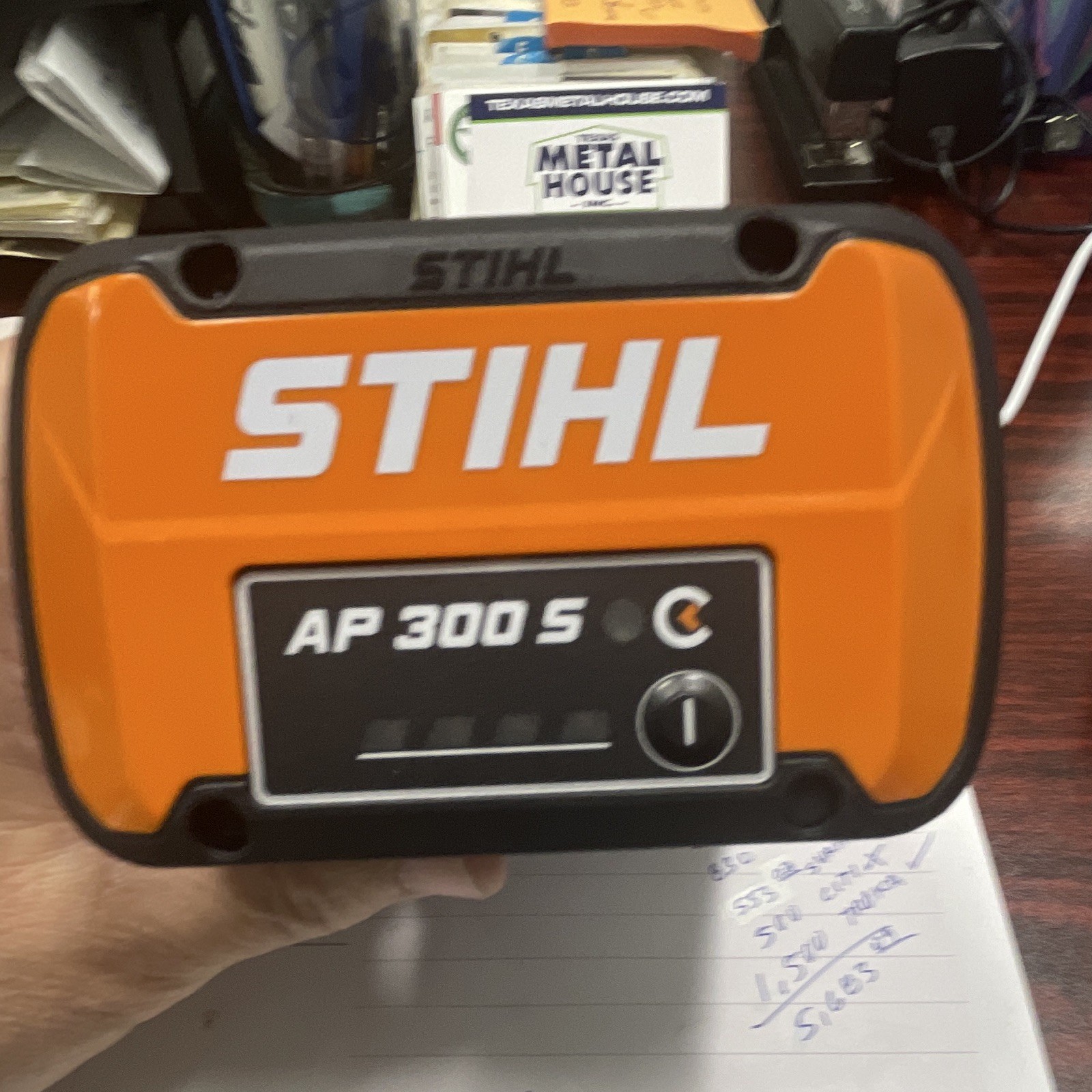 STIHL AP 300 S 36V Lithium-Ion Battery Pack 7.2Ah 281Wh Orange