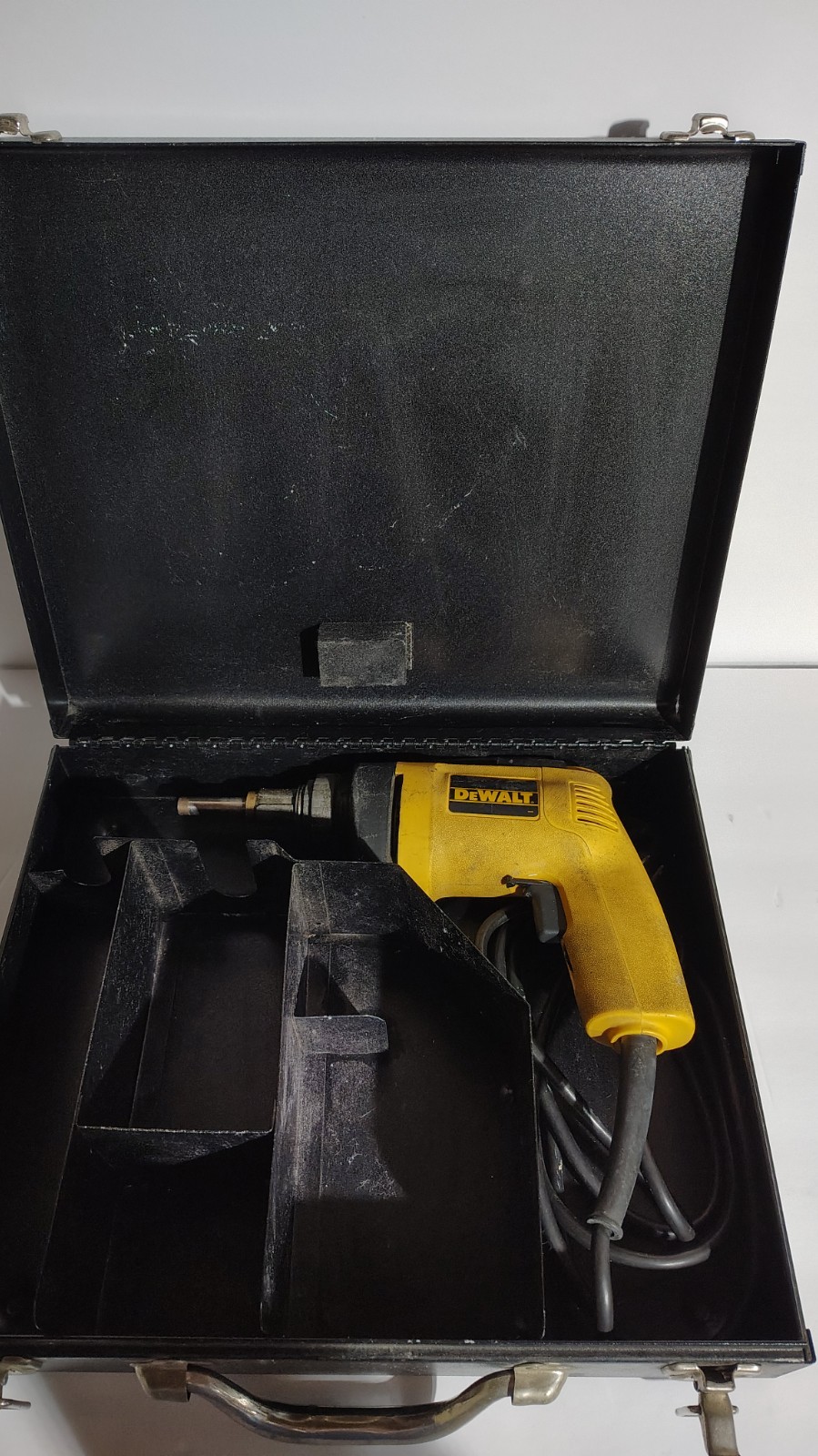 DeWalt DW250 Corded VSR Drywall Screwdriver 4.5 Amp Type 1 w/metal case (Tested)