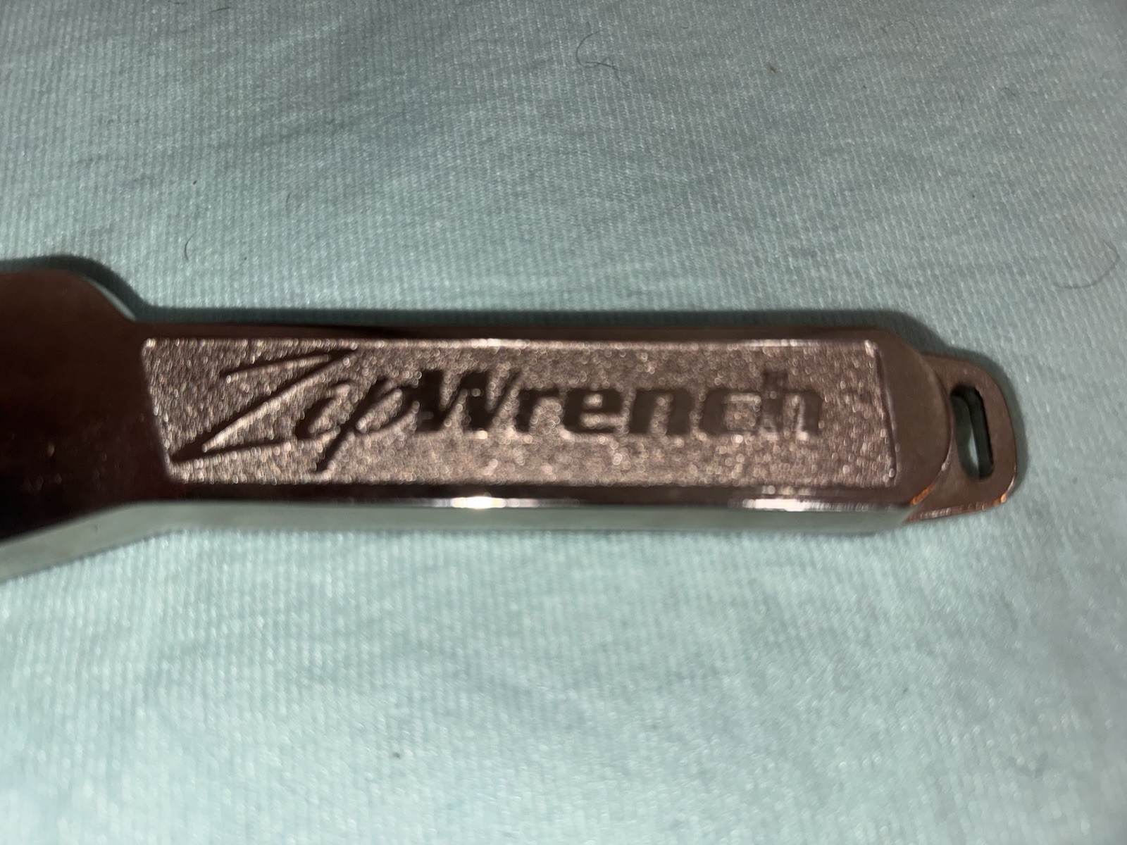 ZipWrench 1″ Adjustable -2 AAA Battery Operated made in China. Mint Condition.